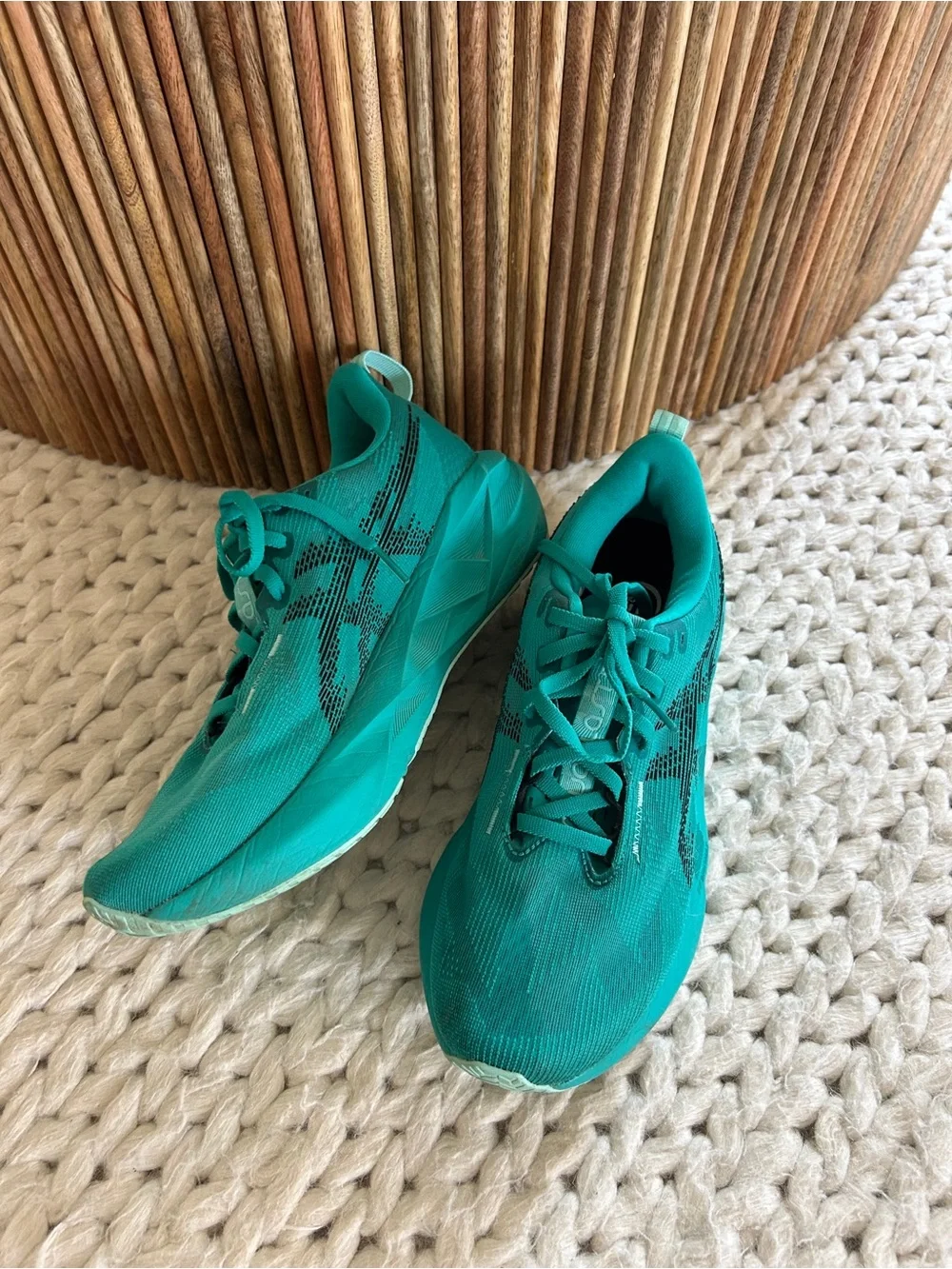 ASICS Wave Teal Black Novablast 5 - Men’s Running Sneakers - Size 7